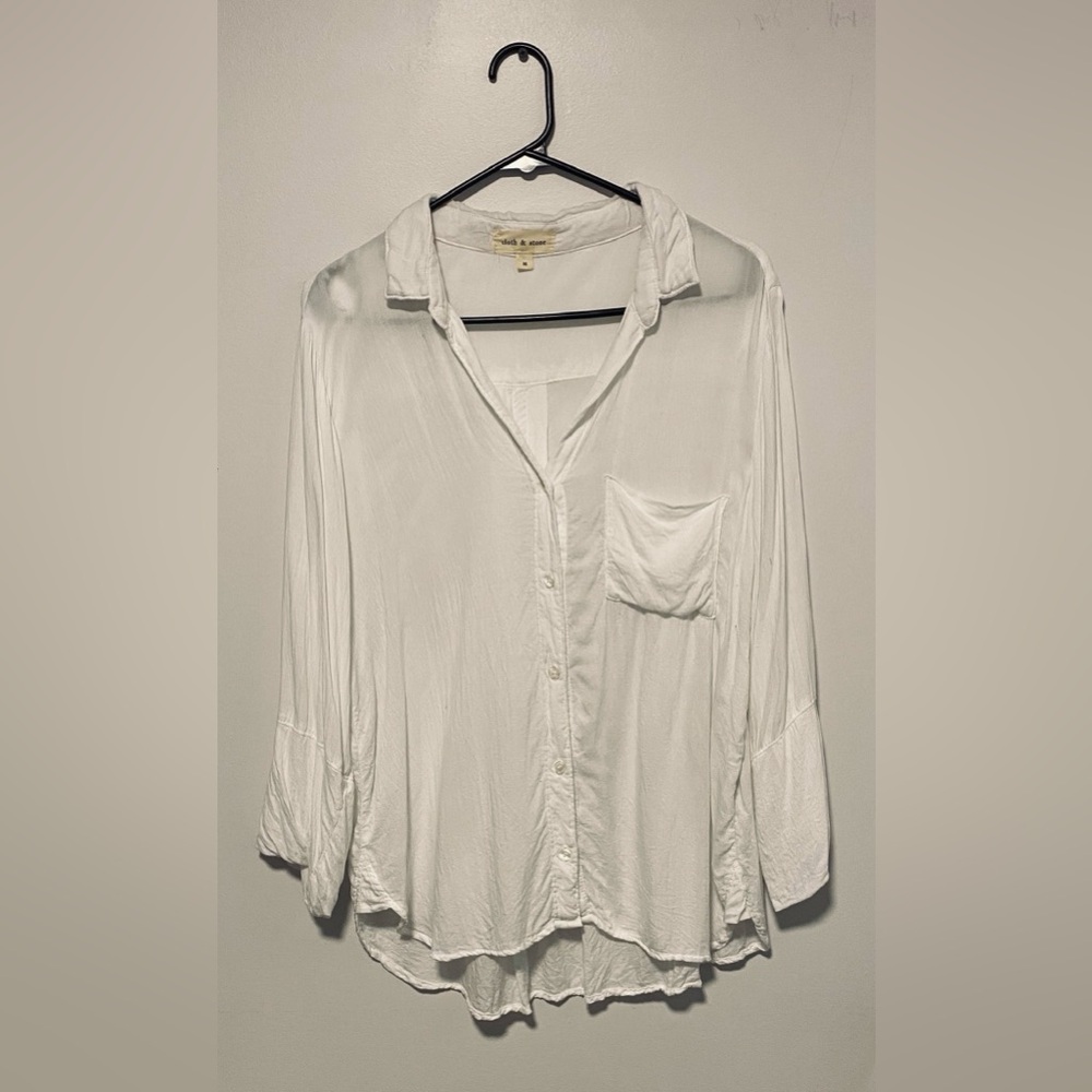 Anthropologie Cloth & Stone Women's White Button-Down Hi-Low Shirt w/ Pocket MED